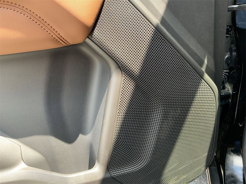 New 2025 GMC Canyon AT4 w/ Nightfall Edition image 23