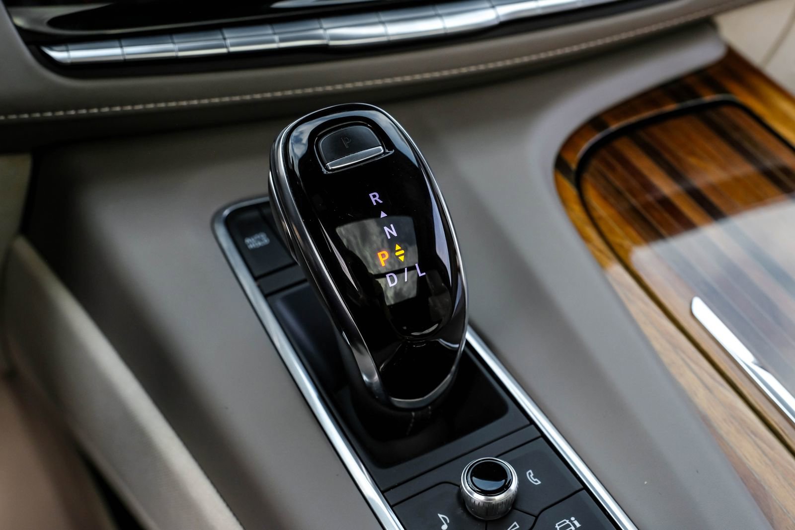 Used 2021 Cadillac Escalade Sport Platinum AWD/4WD image 28