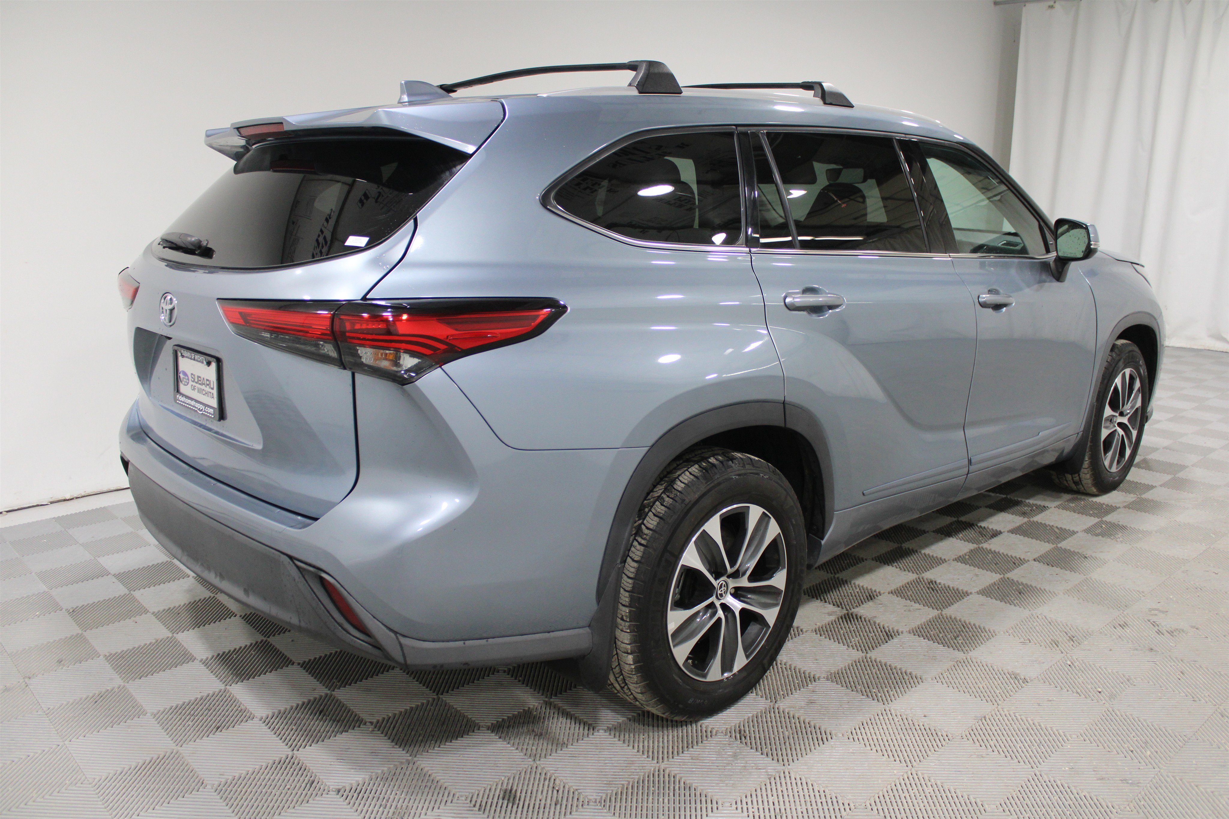 Used 2022 Toyota Highlander XLE image 30