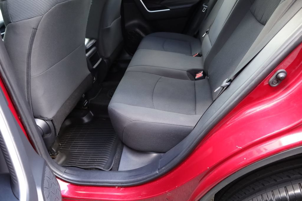 Certified 2021 Toyota RAV4 LE AWD/4WD image 22