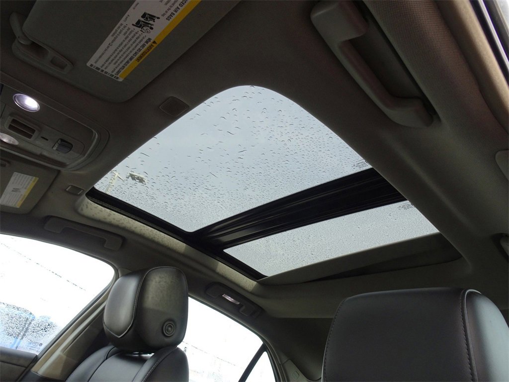 Used 2018 Cadillac CTS Luxury image 10