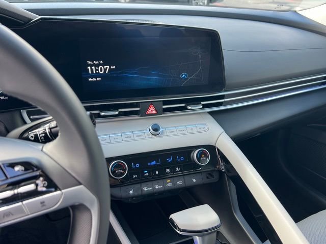 Certified 2026 Hyundai Elantra Limited FWD image 18