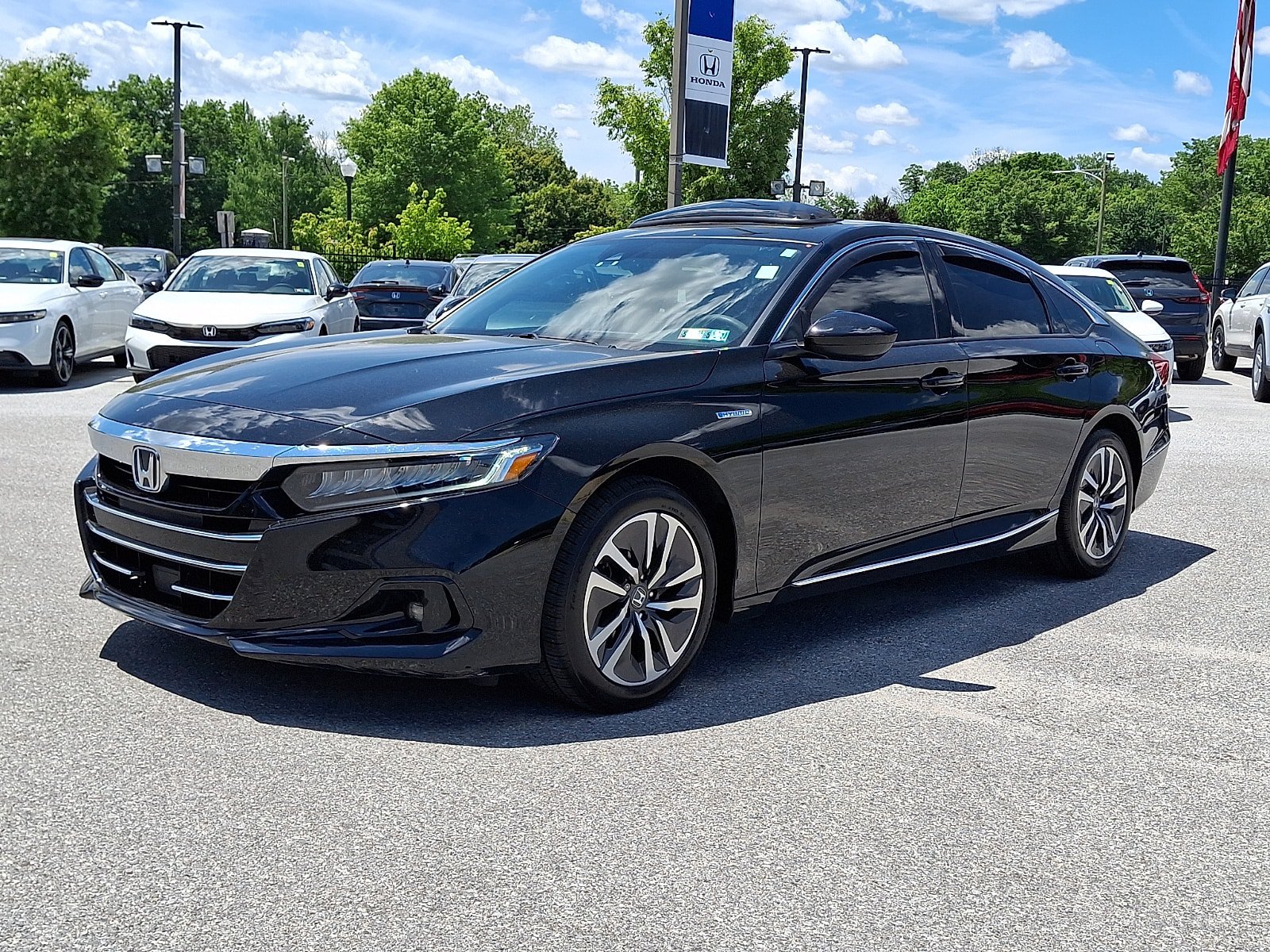 Used 2021 Honda Accord EX image 3