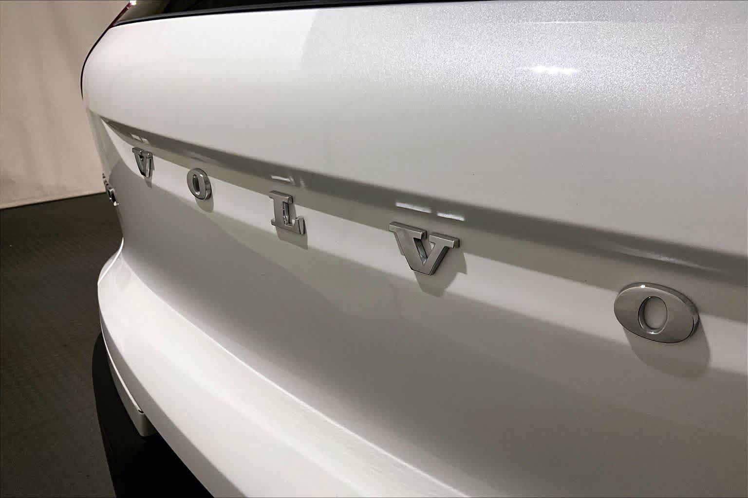 Used 2023 Volvo XC40 Recharge Ultimate w/ Protection Package Premier AWD/4WD image 32