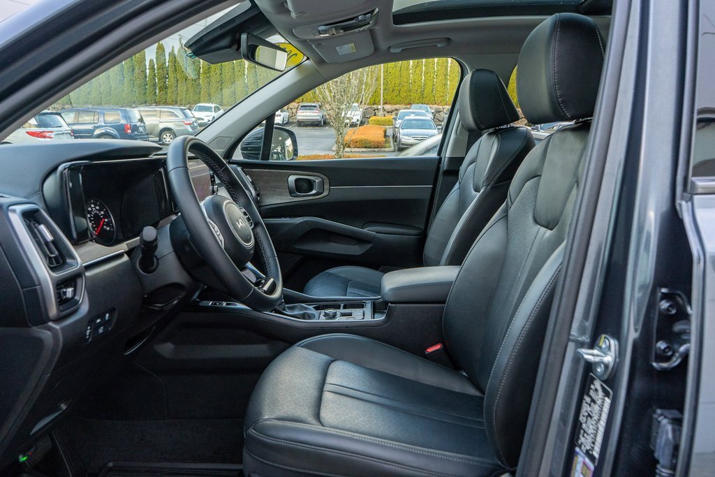Used 2023 Kia Sorento X-Line EX image 29