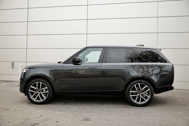 New 2026 Land Rover Range Rover SE image 5