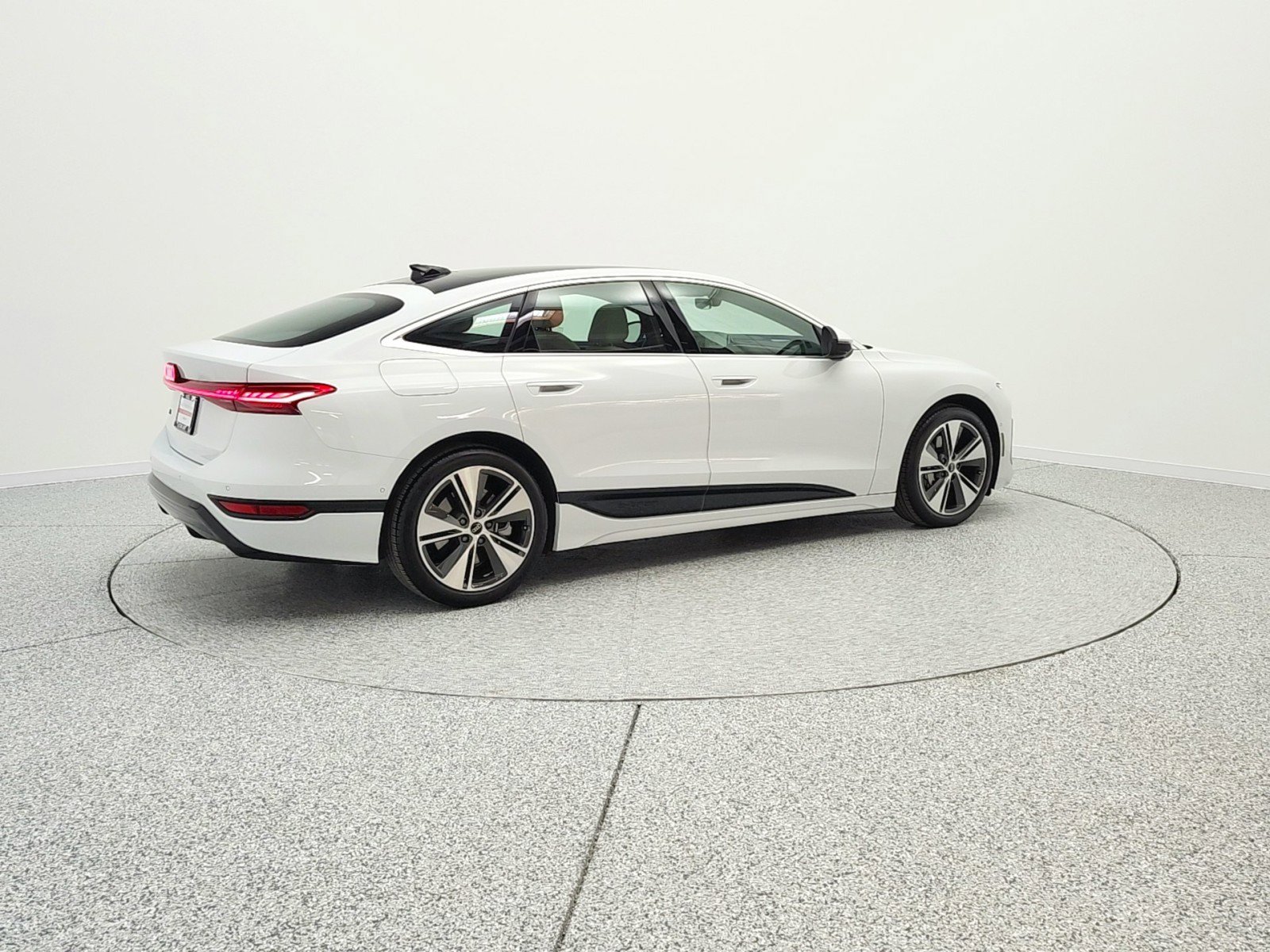 Used 2025 Audi A6 e-tron Premium Plus w/ Premium Plus image 5