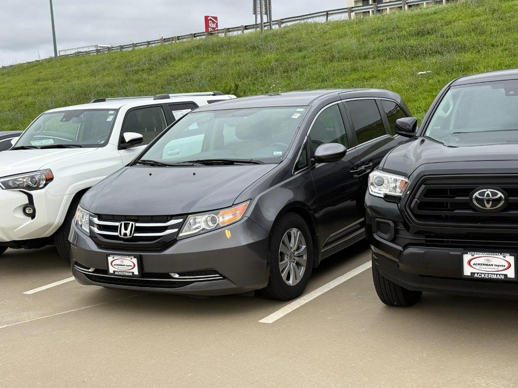 Used 2017 Honda Odyssey EX image 2