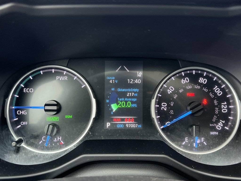 Used 2021 Toyota RAV4 XLE w/ Convenience Package image 23