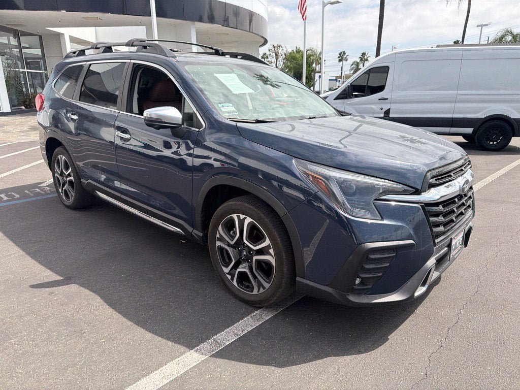 Used 2023 Subaru Ascent Touring AWD/4WD image 4