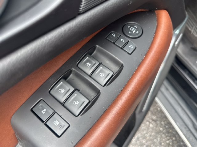 Used 2020 Cadillac Escalade Luxury RWD image 11
