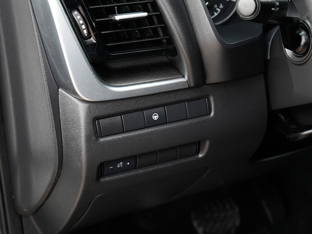 Used 2021 Nissan Rogue SV image 14