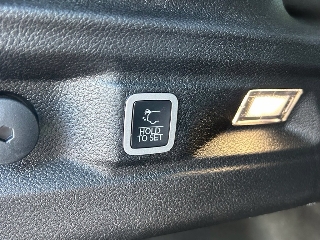 Certified 2025 Jeep Grand Cherokee L Altitude RWD image 41