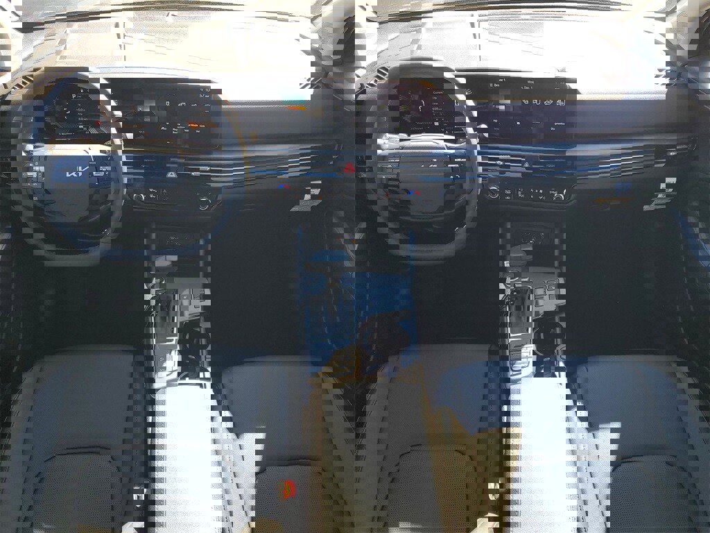 New 2026 Kia Sportage EX image 24