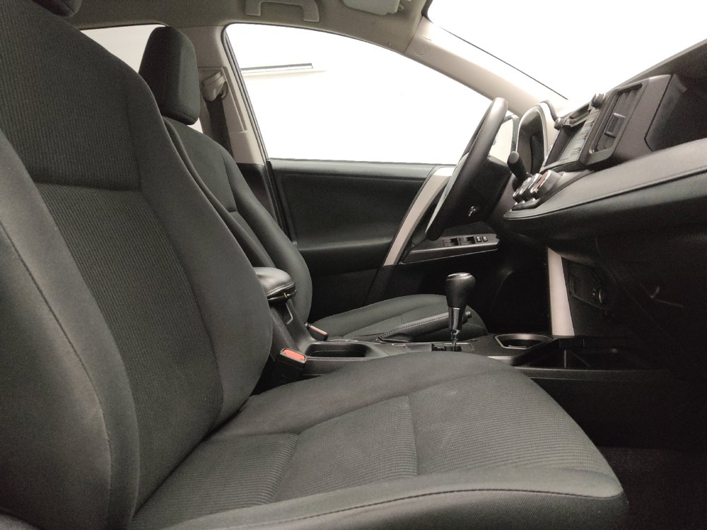 Used 2018 Toyota RAV4 LE w/ All Weather Liner Package AWD/4WD image 21