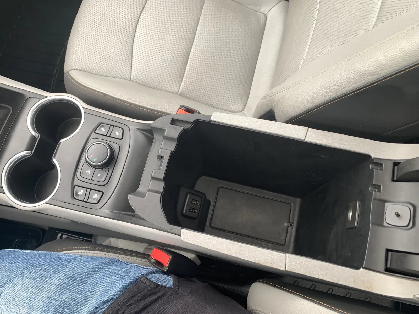 Used 2021 GMC Terrain SLT w/ Infotainment Package II AWD/4WD image 19