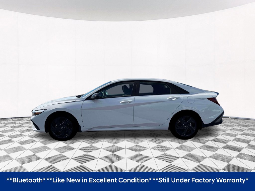 Used 2026 Hyundai Elantra Sport FWD image 5