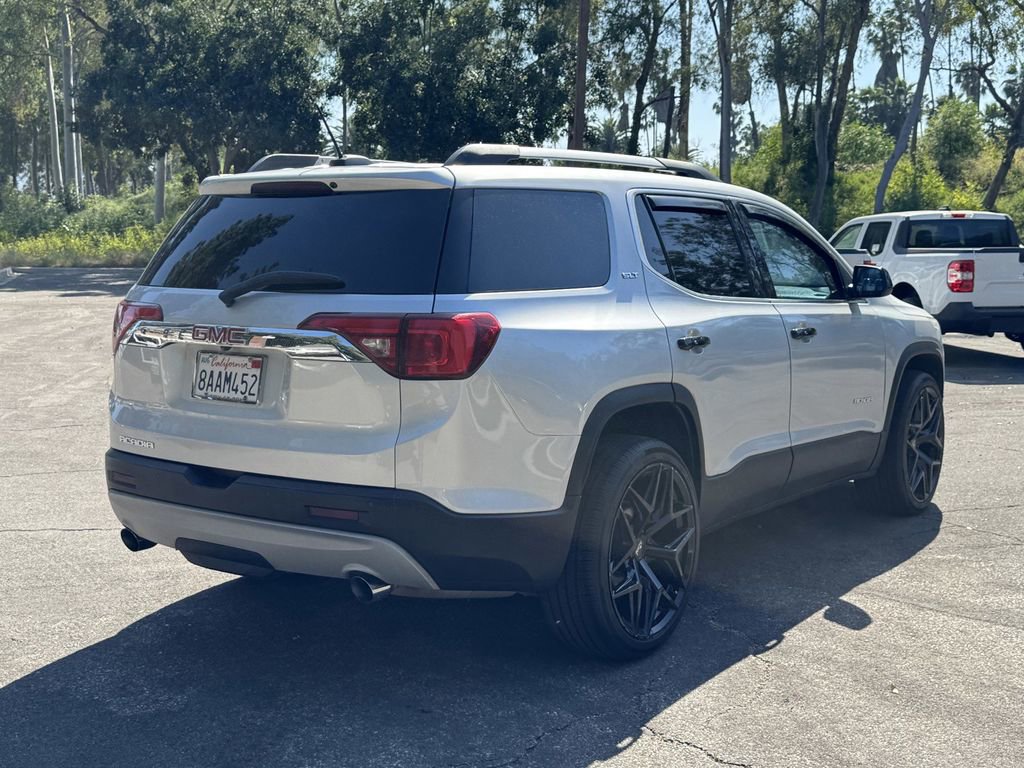 Used 2017 GMC Acadia SLT image 4