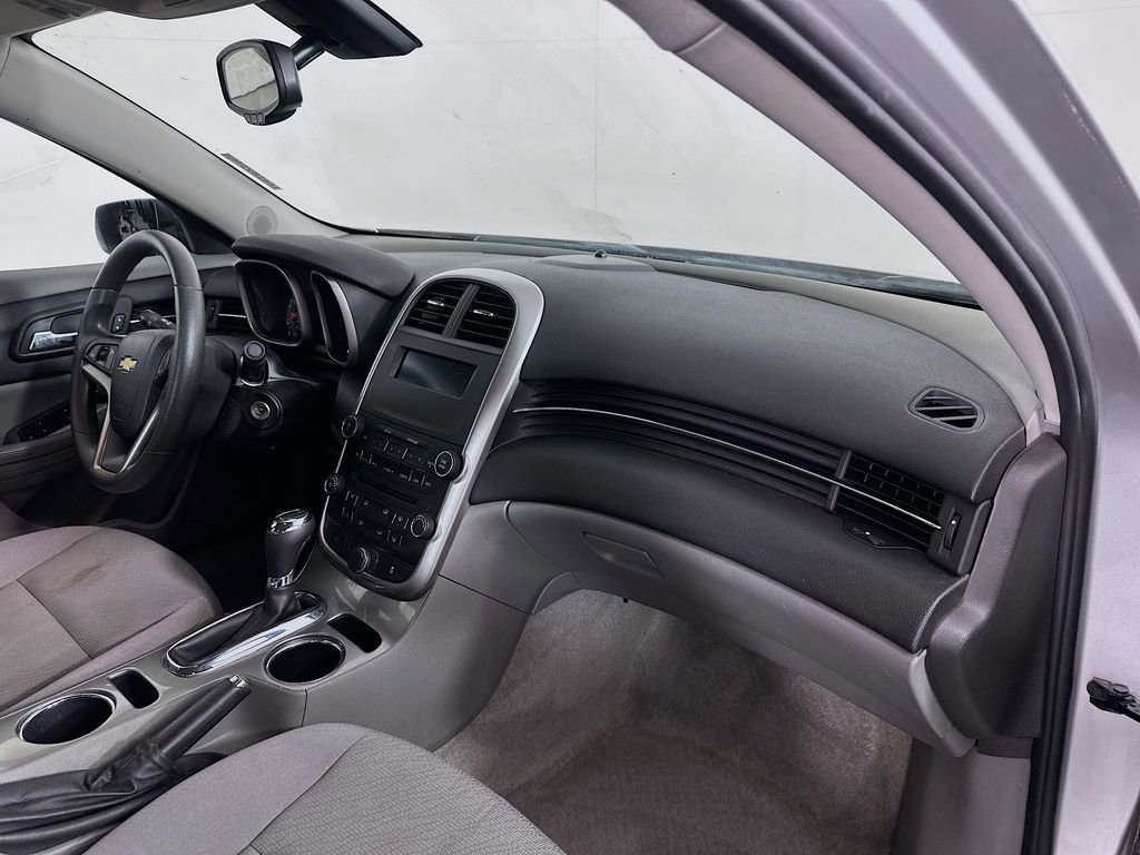 Used 2015 Chevrolet Malibu LS image 23