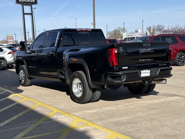 Used 2024 GMC Sierra 3500 Denali Ultimate AWD/4WD image 11
