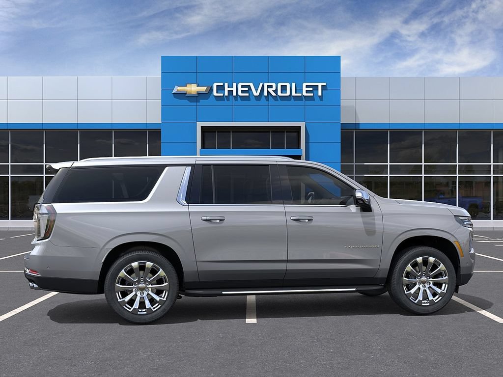 New 2026 Chevrolet Suburban Premier w/ Sun And Tow Package AWD/4WD image 5