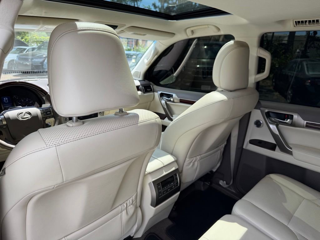 Used 2018 Lexus GX 460 Luxury AWD/4WD image 20