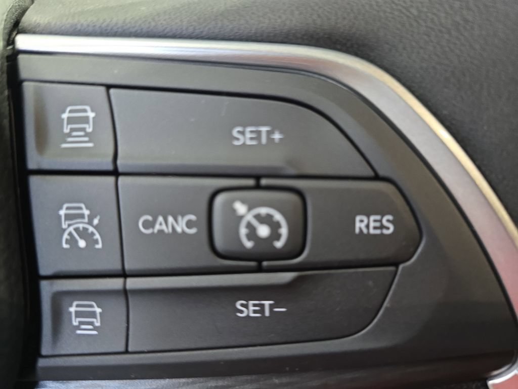 New 2026 Jeep Grand Cherokee L Laredo AWD/4WD image 19