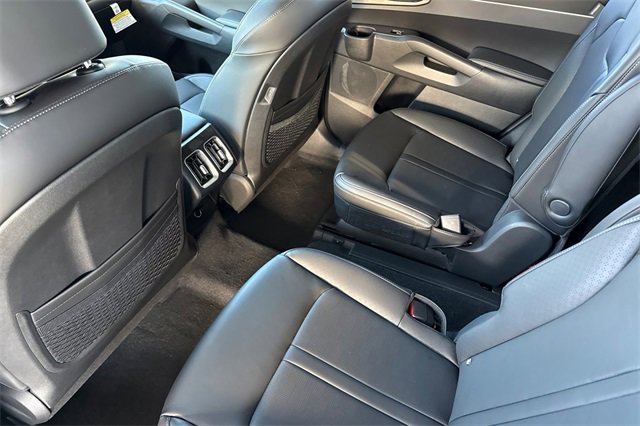 New 2025 Kia Sorento X-Line EX image 14