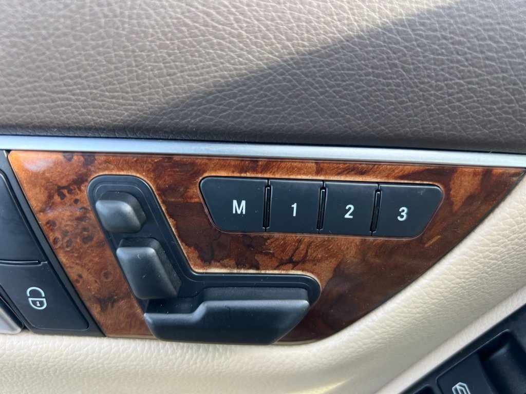 Used 2012 Mercedes-Benz C 300 4MATIC Sedan image 25