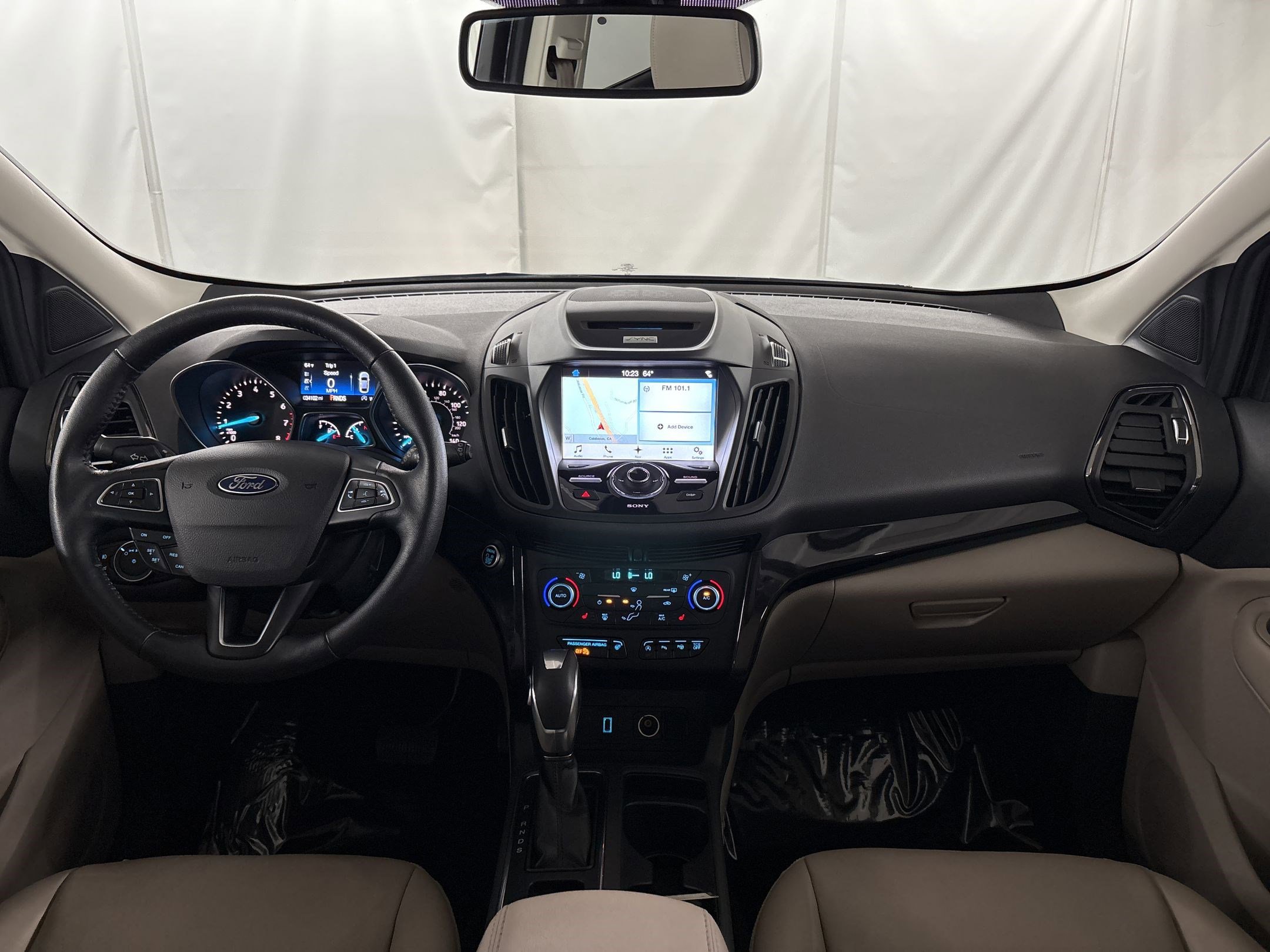 Used 2018 Ford Escape Titanium FWD image 16
