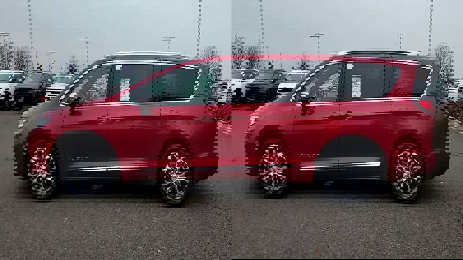 New 2026 Chrysler Pacifica Pinnacle w/ Trailer Tow Group image 5