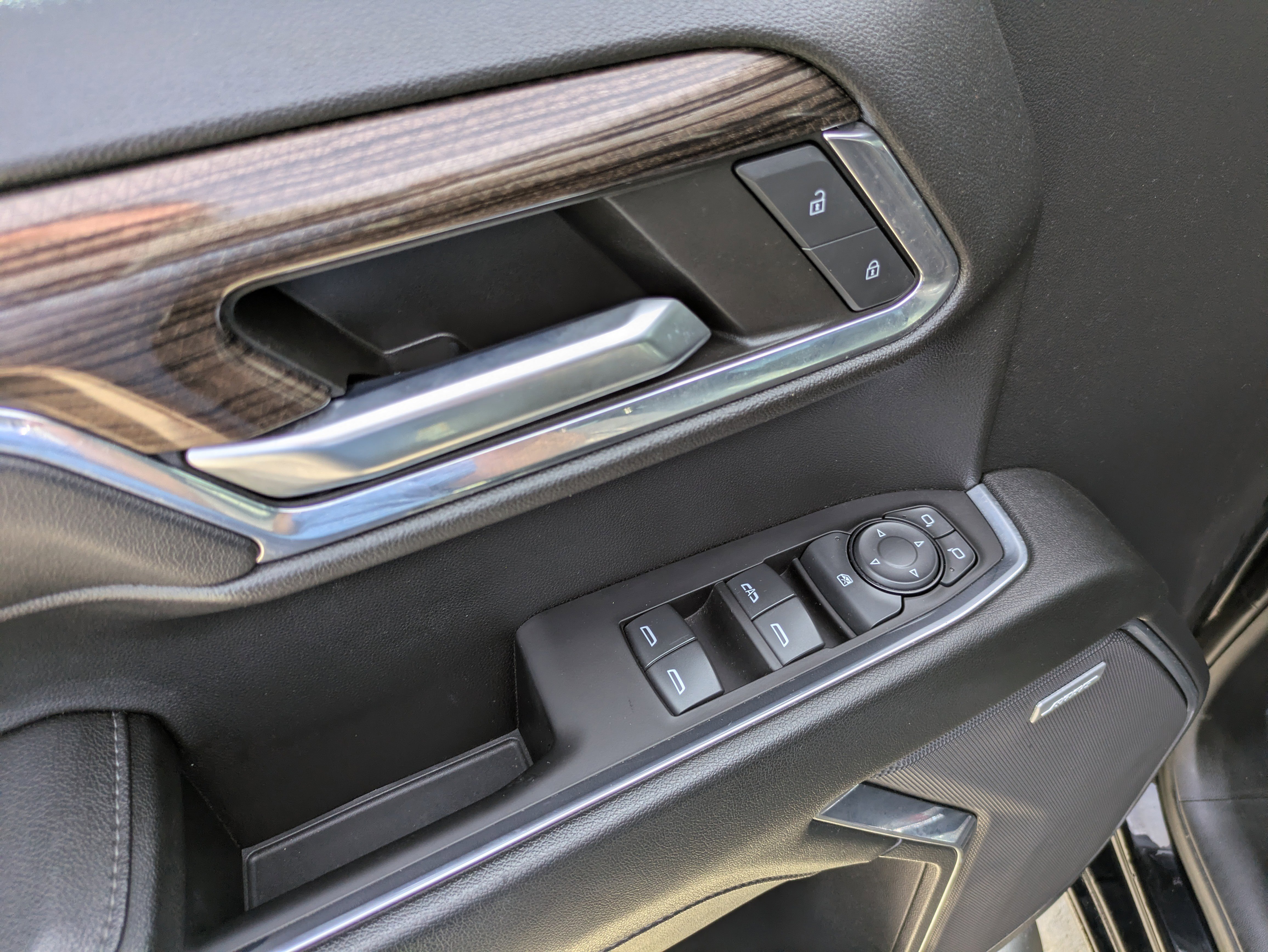 Used 2024 Chevrolet Silverado 1500 LT Trail Boss w/ Convenience Package II image 10