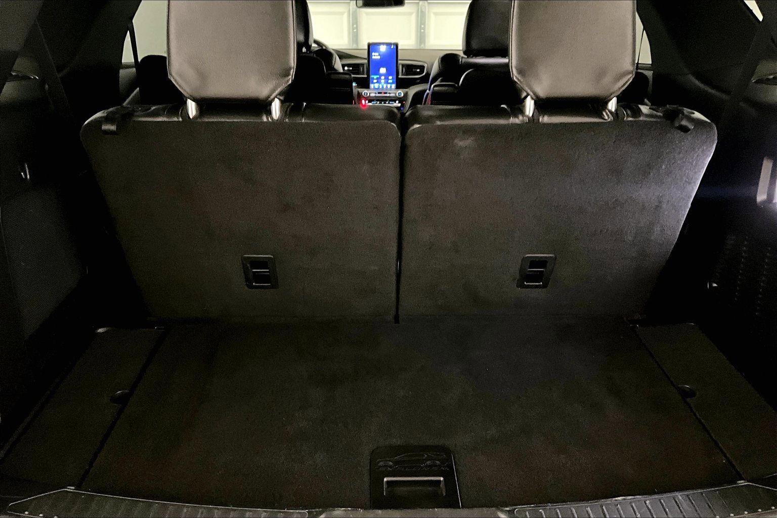 Used 2020 Ford Explorer ST w/ Premium Technology Package image 35