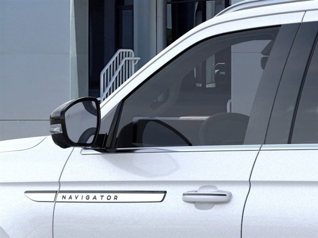 New 2025 Lincoln Navigator Reserve image 20
