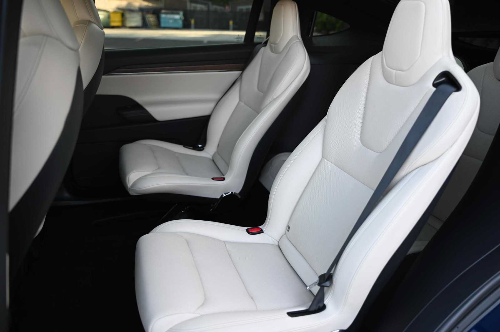 Used 2022 Tesla Model X AWD/4WD image 15