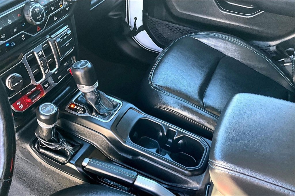 Used 2021 Jeep Wrangler Unlimited Rubicon 4xe w/ Steel Bumper Group image 16