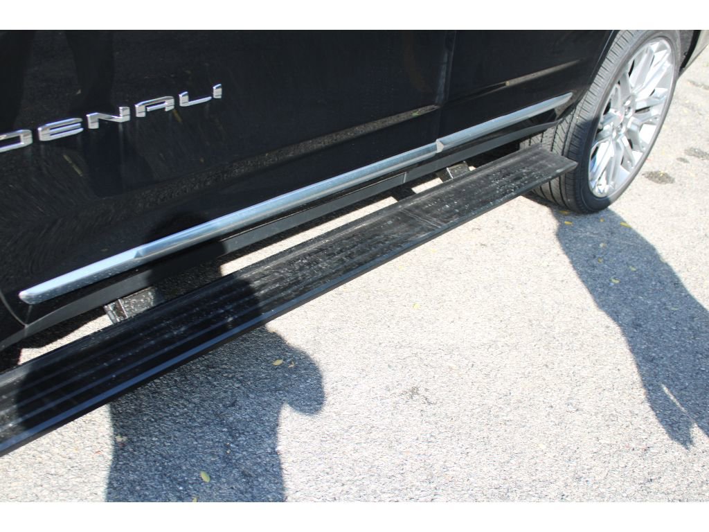 New 2026 GMC Yukon Denali w/ Denali Reserve Package image 5