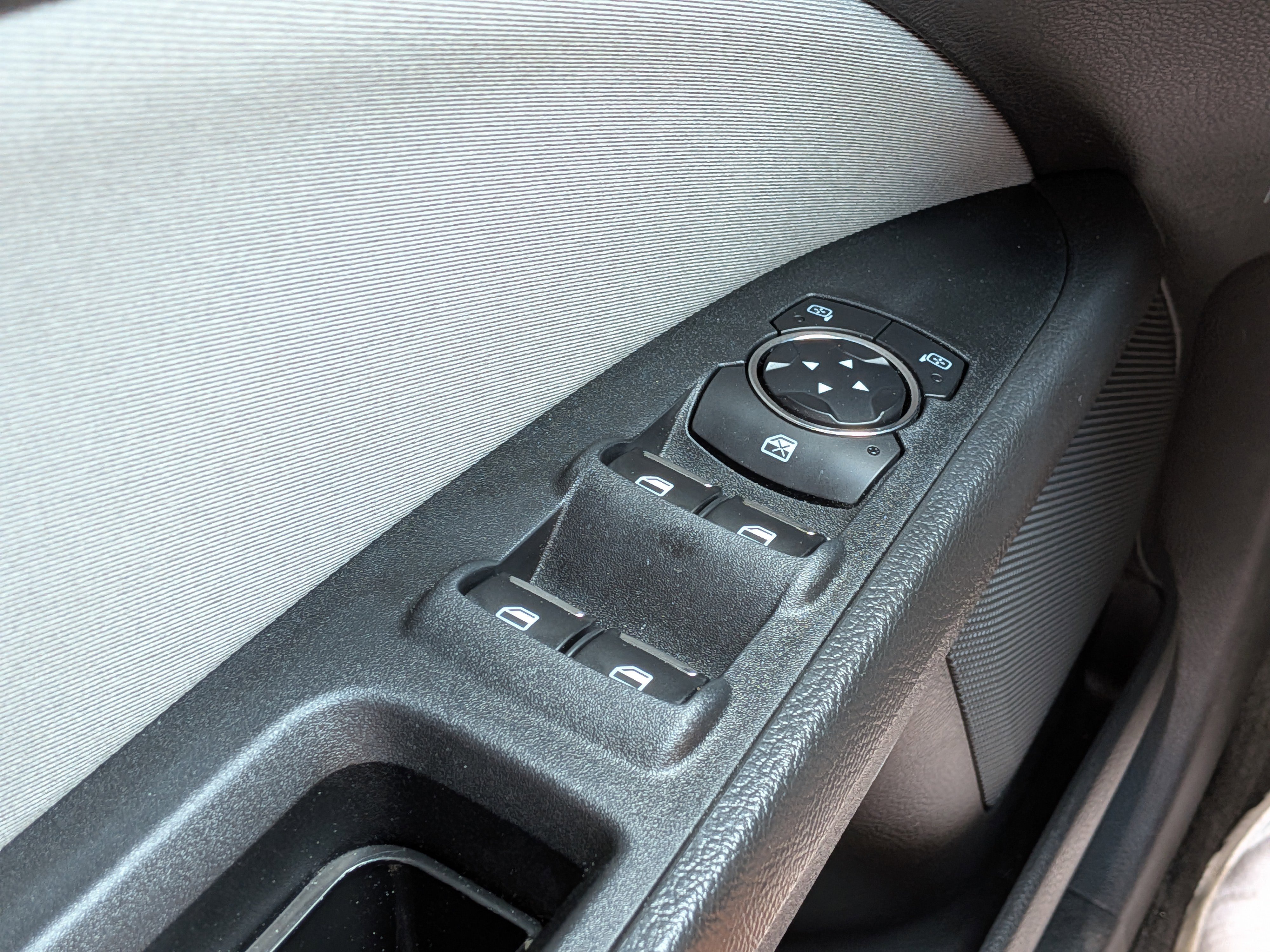 Used 2015 Ford Fusion S FWD image 22