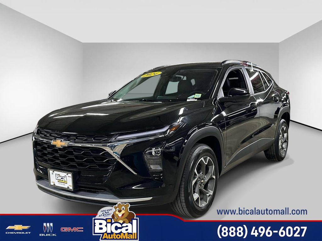 Used 2024 Chevrolet Trax LT w/ Driver Confidence Package