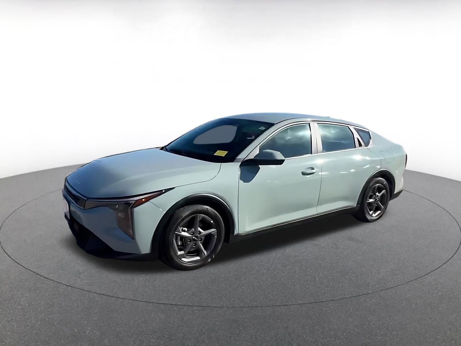 Used 2025 Kia K4 FWD image 7
