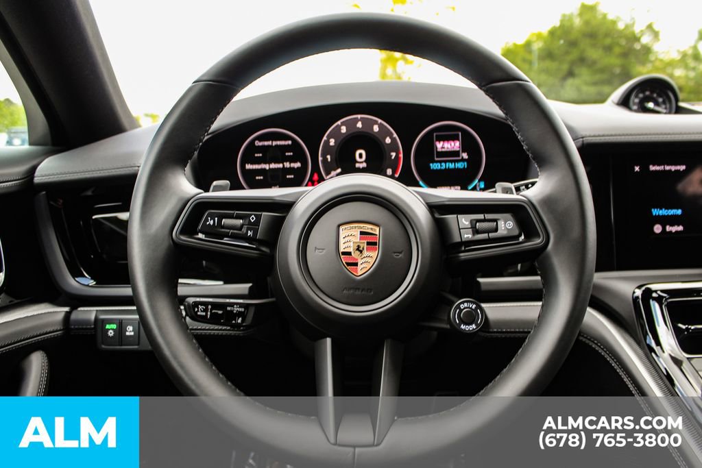 Used 2025 Porsche Panamera 4 image 25