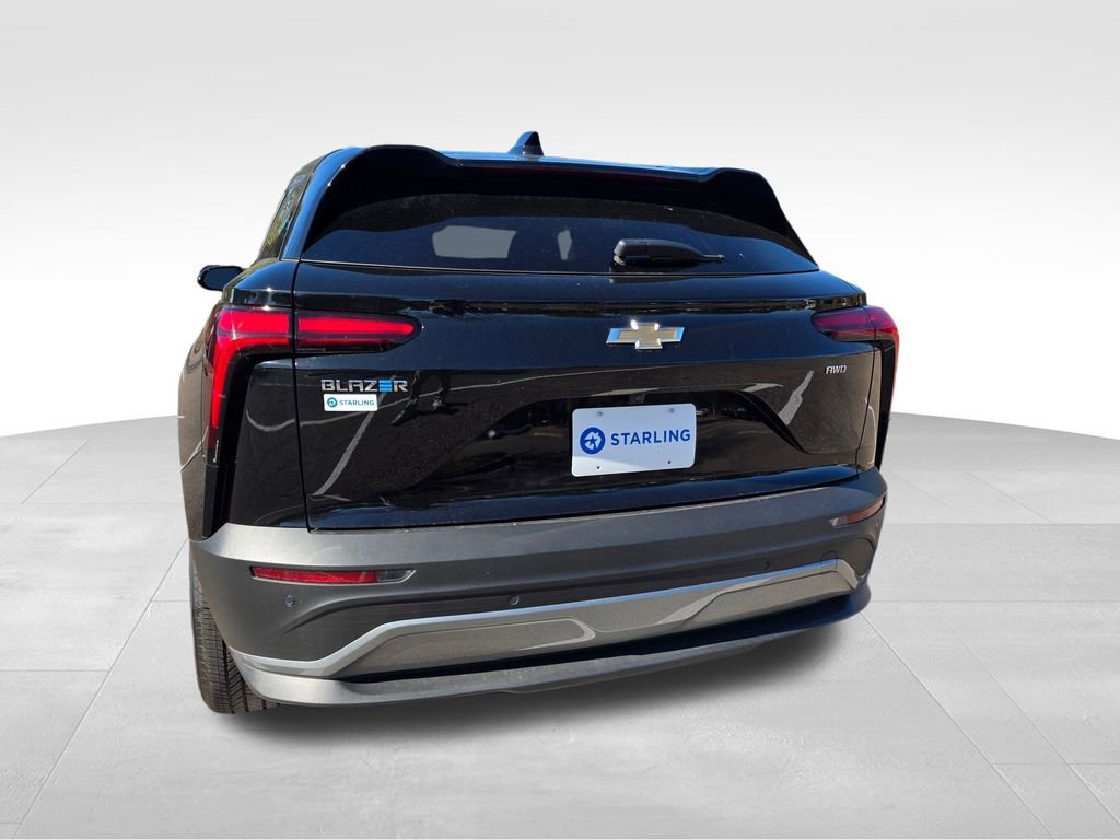 New 2025 Chevrolet Blazer EV LT image 7