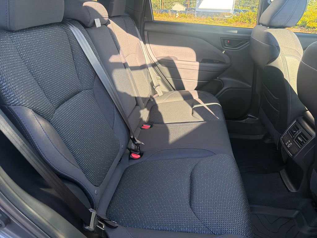 Used 2025 Subaru Forester Premium image 22