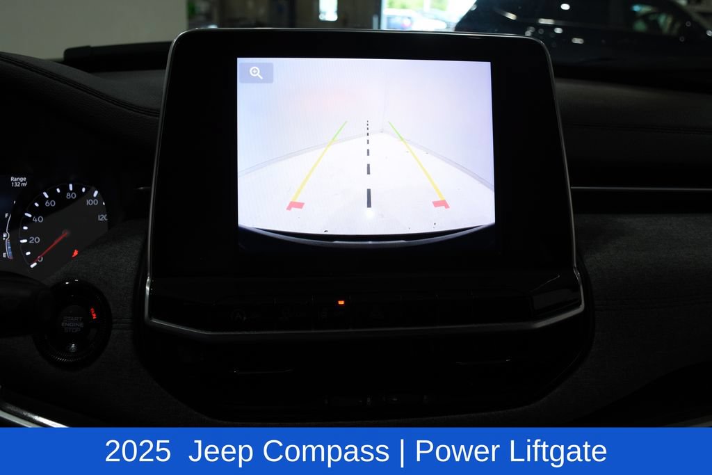 Used 2025 Jeep Compass Latitude w/ Sun & Sound Group AWD/4WD image 20