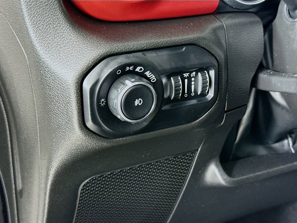 Used 2021 Jeep Wrangler Rubicon image 10