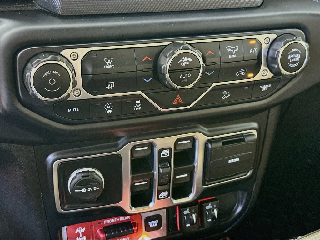 Used 2019 Jeep Wrangler Unlimited Rubicon AWD/4WD image 18