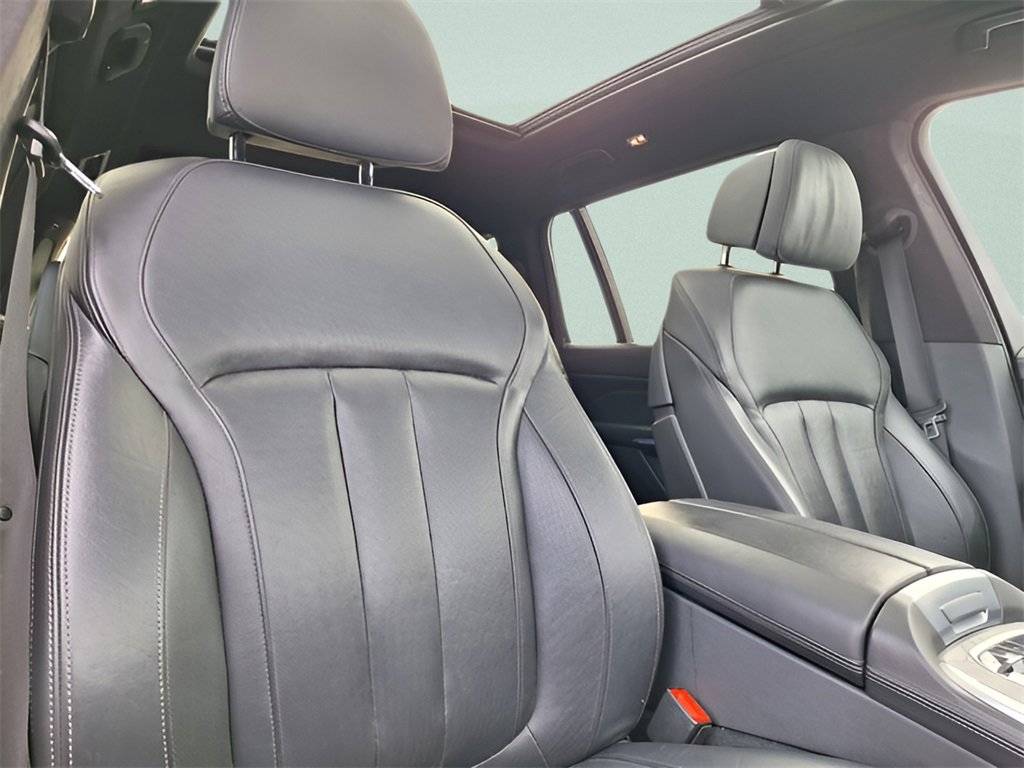 Used 2021 BMW X7 xDrive40i w/ M Sport Package image 32