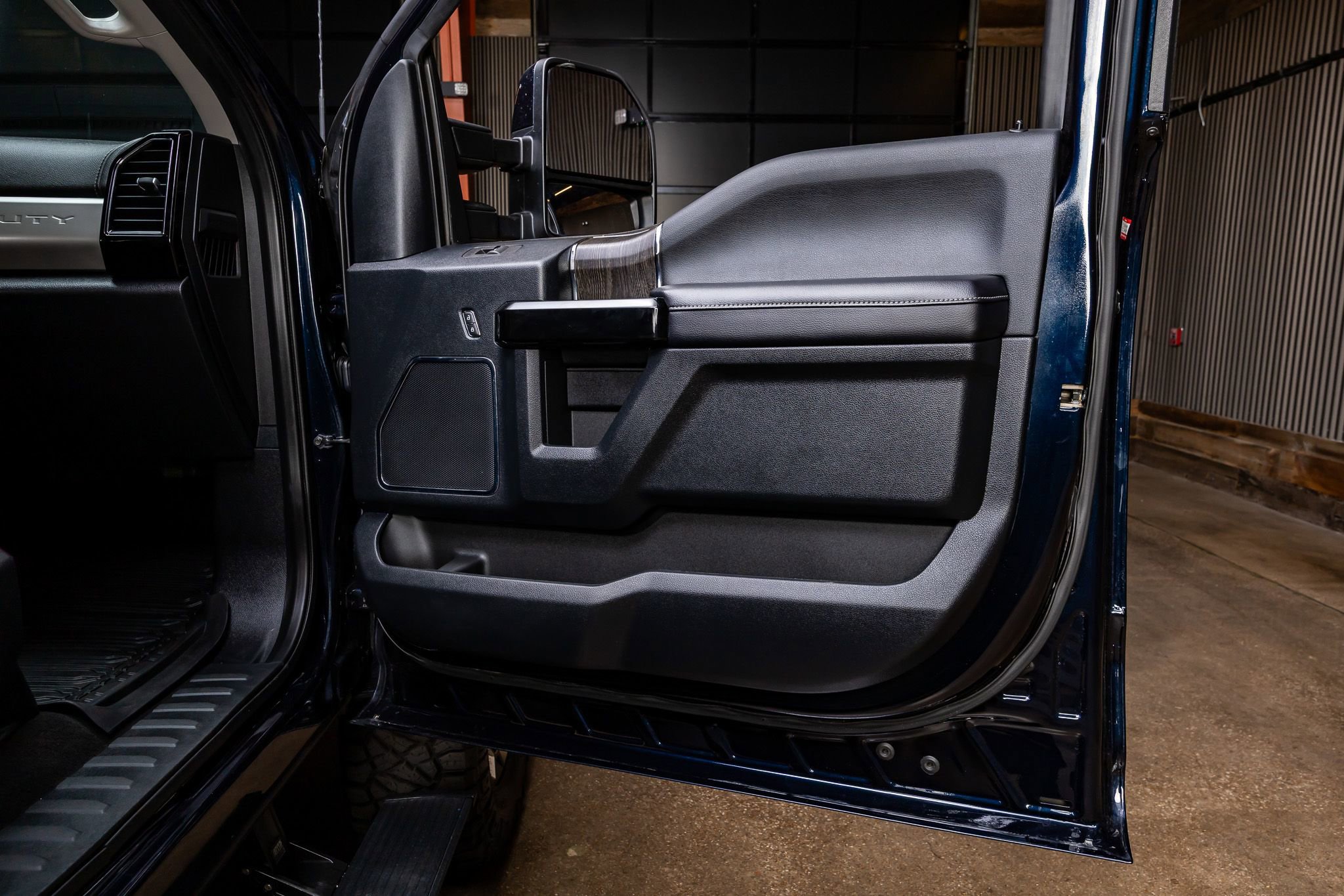 Used 2021 Ford F250 Lariat w/ Lariat Ultimate Package image 36