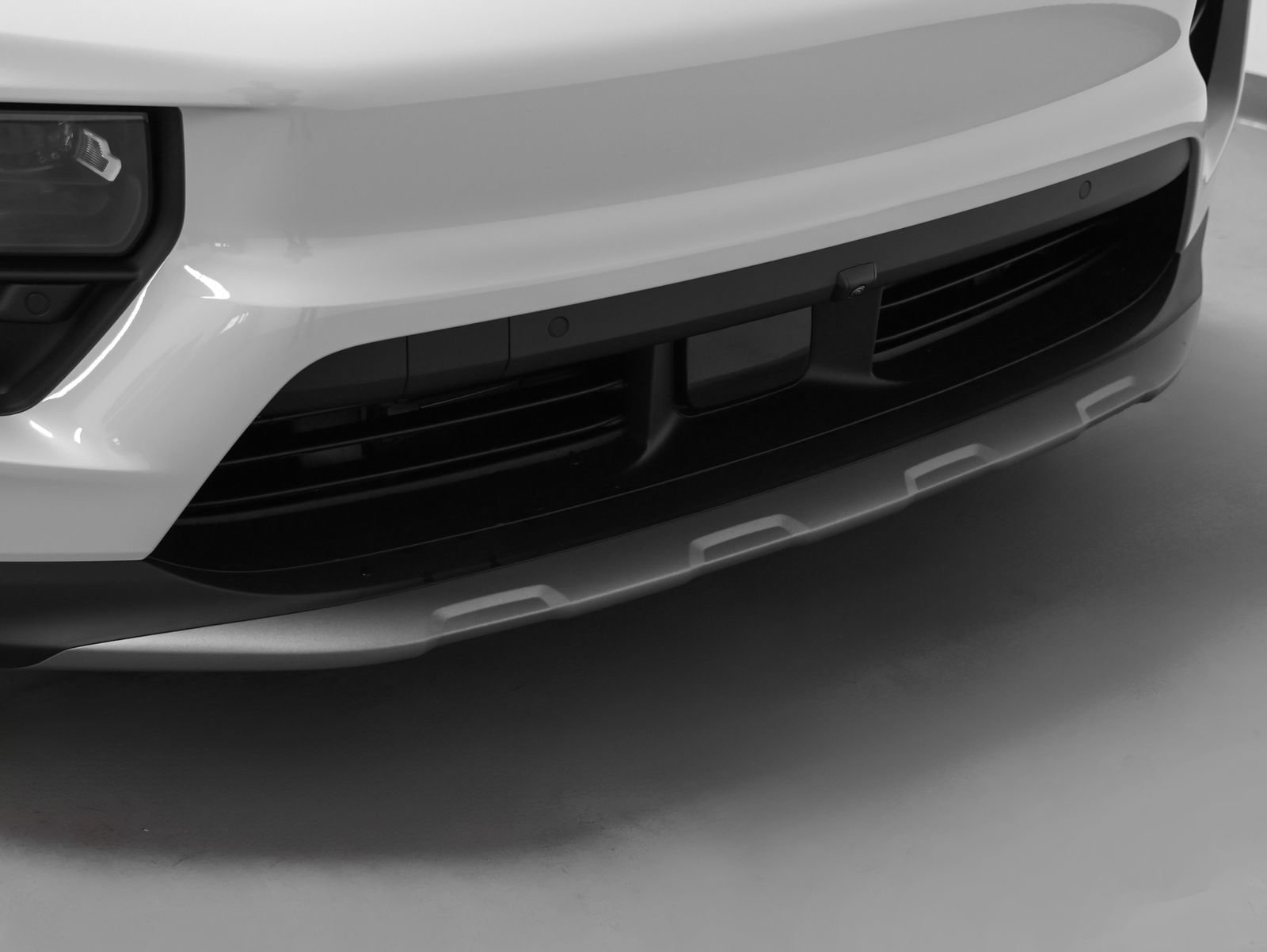 New 2026 Porsche Macan 4 Electric AWD/4WD image 18