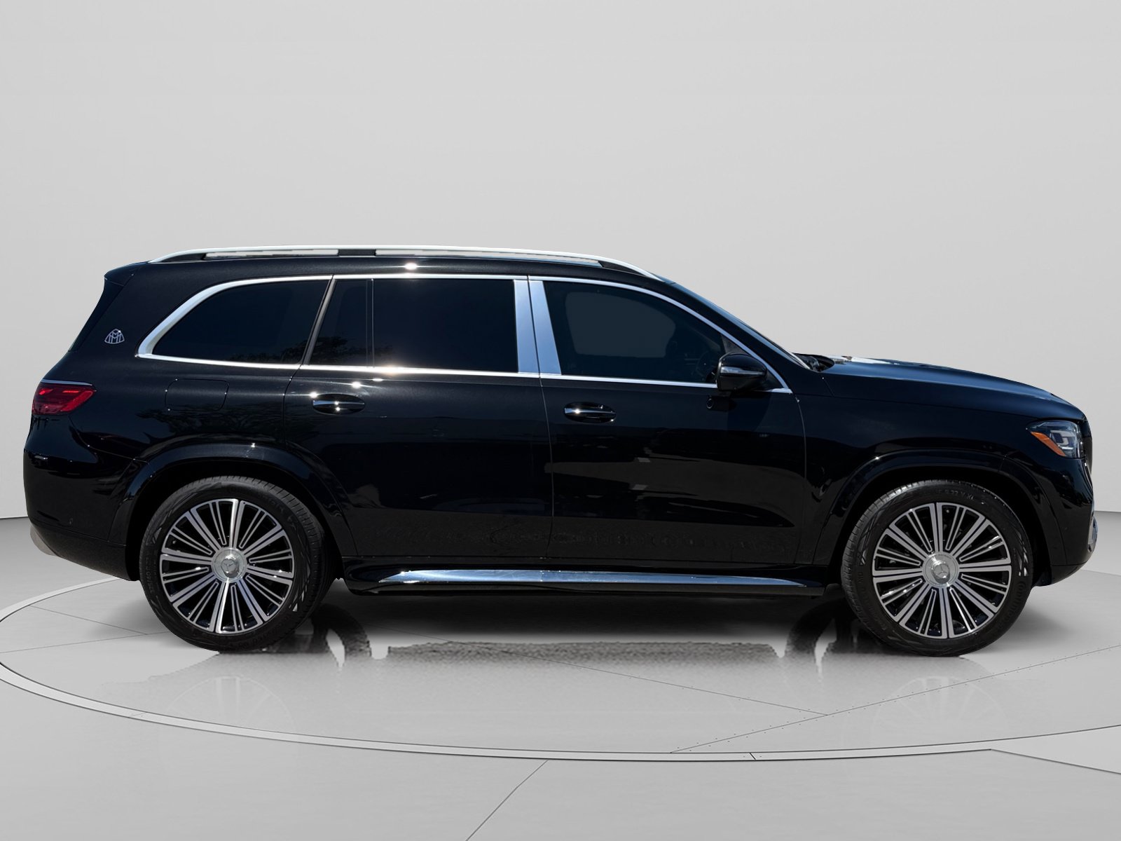 Certified 2026 Mercedes-Benz Maybach GLS 600 4MATIC image 6